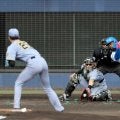 阪神・今朝丸　ＯＰ戦堂々デビュー　打者４人に完全！１０１キロのカーブで昨季２冠レイエスを空振りＫ