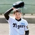 阪神・岩崎　今キャンプ初ライブＢＰで打者６人に完全投球　藤川監督も全幅信頼「いいキャンプになったのでは」