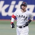 佐藤輝明が新バンテリンD“1号”　侍強化試合で131m特大弾…先制アーチに球場騒然