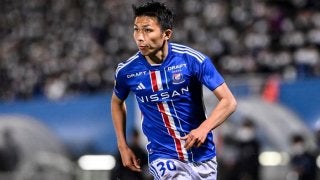 これ、載せていいやつ？」スイス移籍の元Jリーガー2人の「”一肌”脱いだ