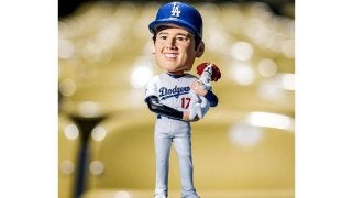 大谷翔平 デコピン ボブルヘッド MVP値段　２０２４年 大谷翔平選手 ボブルヘッド 2024年MVP記念品 2025年4月2日 ドジャース