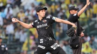 阪神】バレーのウルフドッグス名古屋小山貴稀が始球式 身長191