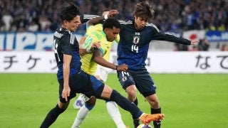 日本代表｢祝ブラジル初勝利｣の大激論(4)｢なぜ伊東純也はシャドー起用