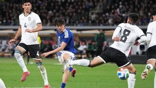 鎌田大地が｢完璧｣左足ボレーで先制！2点目の町野修斗が｢歓喜｣の飛ば