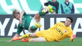 東京V対鹿島、大熱戦を生んだ｢3つのマジック｣(2)鈴木彩艶の穴を埋めた