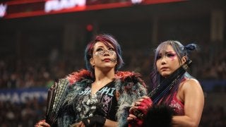 人気日本人女子タッグ“素の入場シーン”に反響