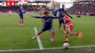 佐野海舟 相手FWを吹き飛ばしてしまう「体幹強すぎ」