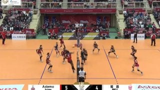 177センチの選手が195センチの長身選手を1人で完璧ブロック