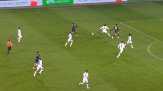 「野獣！」日本代表DFが神守備で衝撃