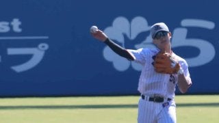 ヤクルト】内山壮真「新鮮な気持ちで…」背番号「3」のユニ姿お披露目