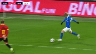 伊東純也が痺れるクロスで同点弾演出!