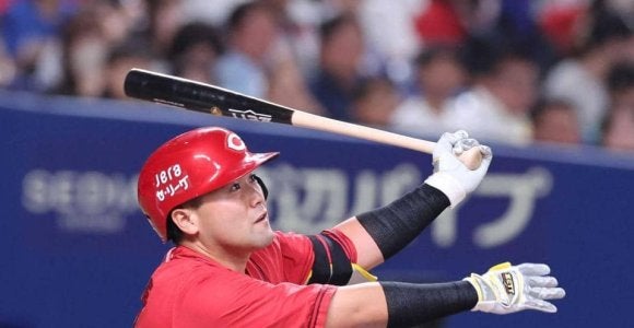 広島・末包 17打席ぶり安打から奮起の猛打賞