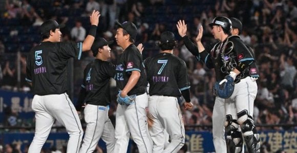 球場で突然プロポーズ まさかの“結末”に「涙でてきた」