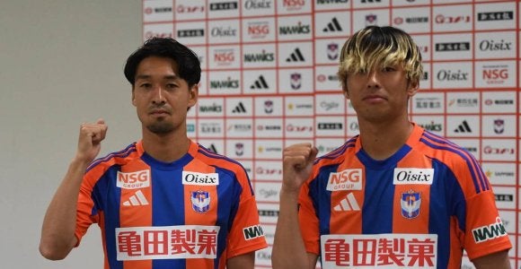 新潟 MF白井永地&DF舩木翔の新加入2人が加入会見で決意