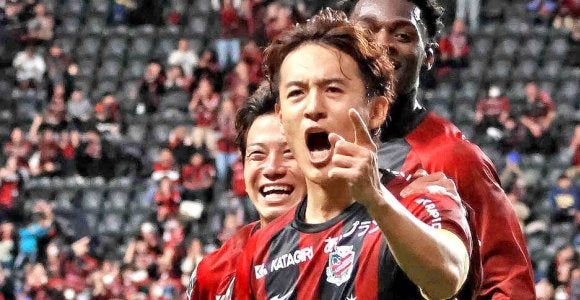 J2札幌 高嶺朋樹が天国の祖父へ捧げる自身初の2ケタ10得点