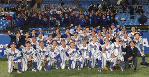 元中日の立正大・金剛弘樹監督「最後まであきらめない。それが実現できた」逆転2連勝で1部昇格