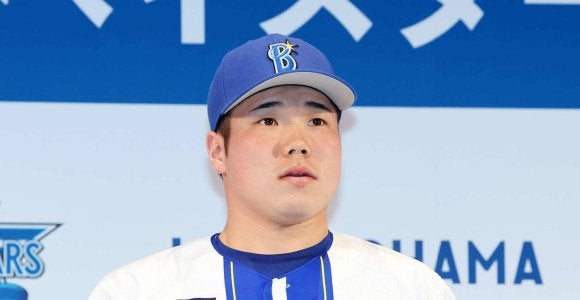 DeNA・ドラ1小田康一郎が背番号3に「重荷に感じず自分らしいプレーを」