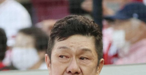 元広島の佐々岡真司氏「スライダーの投げ方忘れた」地獄の17敗シーズン裏話を元女房役が明かす