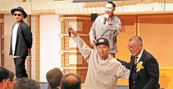 掛布雅之氏の殿堂入り祝う会で４曲熱唱