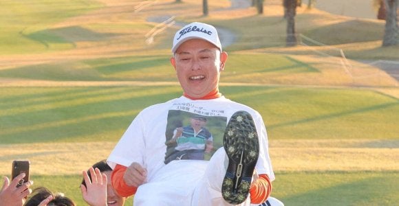 一線を退くことを決めた谷口徹は涙、涙…情に厚い喜怒哀楽の人が説く「気合と根性」