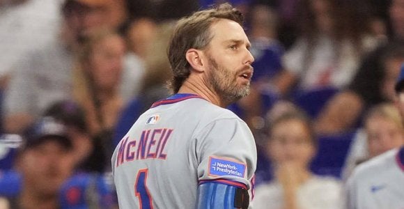 口聞かぬ主力 また消えたタイトルホルダー　金満球団に嘆き節「史上最悪のチーム解体」