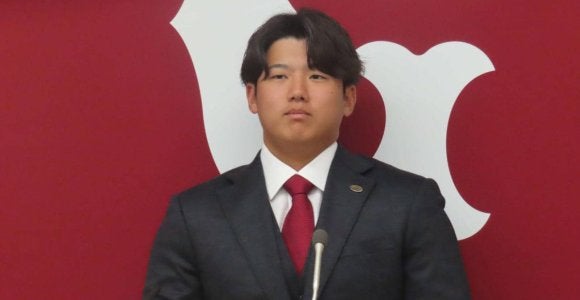 巨人・坂本勇人を追いかける 石塚裕惺「守れないと」自主トレで技術吸収