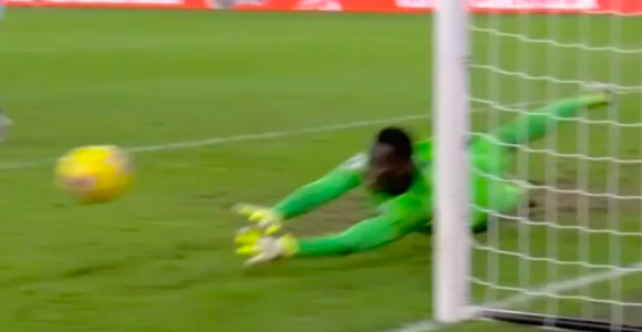 動画 トッテナムgkロリスとチェルシーgkメンディが見事な反応でスーパーセーブ サッカー スポーツブル スポブル